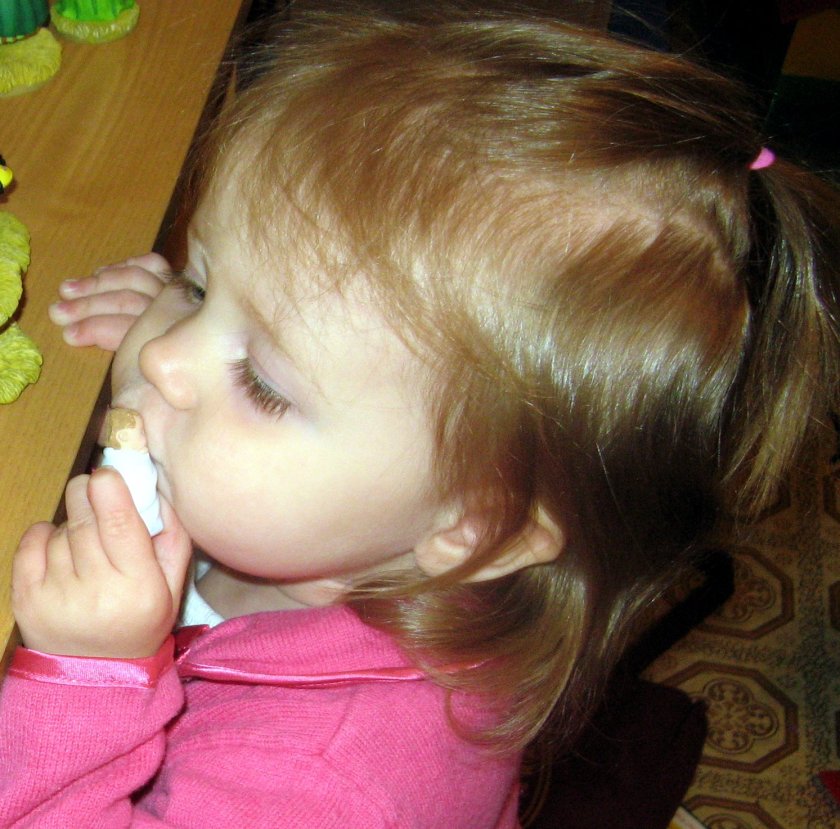 charissa kissing Jesus